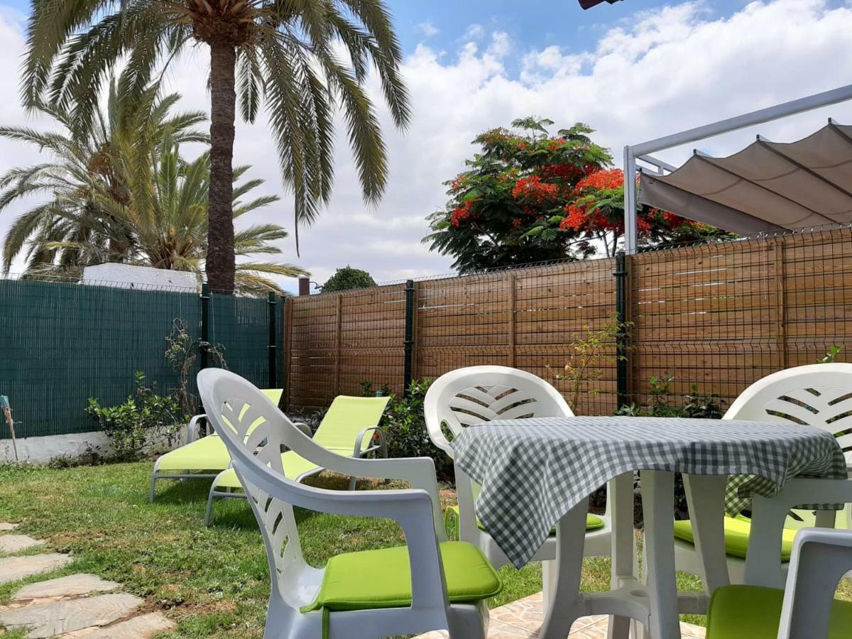 Bungalow With Private Garden Nex To Yumbo Center Villa Maspalomas  Bagian luar foto