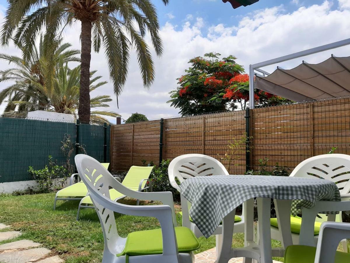 Bungalow With Private Garden Nex To Yumbo Center Villa Maspalomas  Bagian luar foto